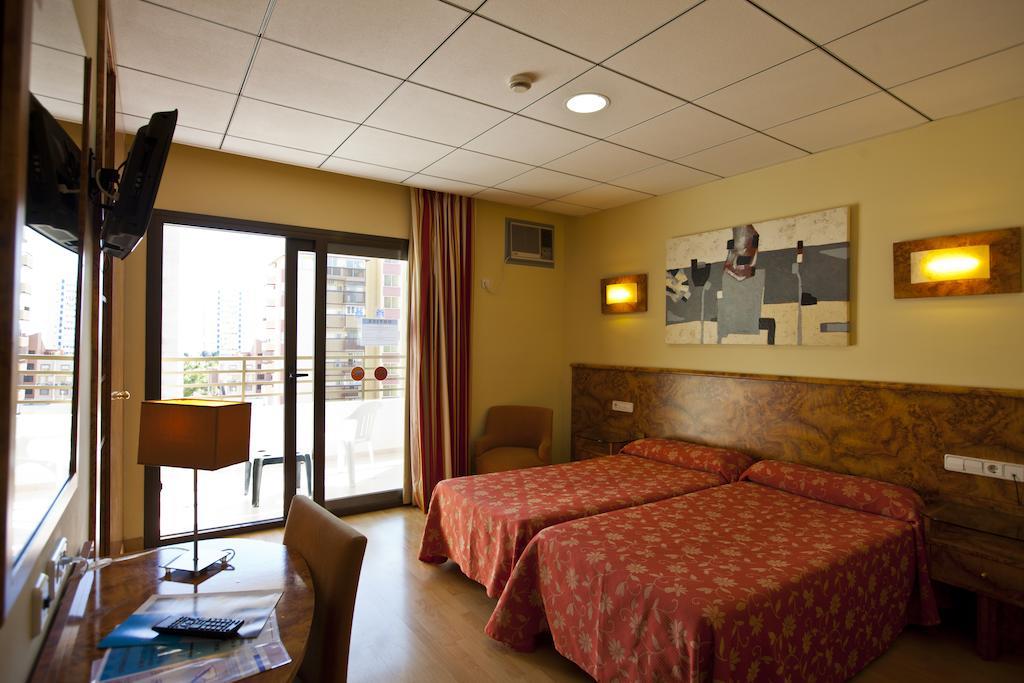 Hotel Ambassador Playa I Benidorm Pokoj fotografie