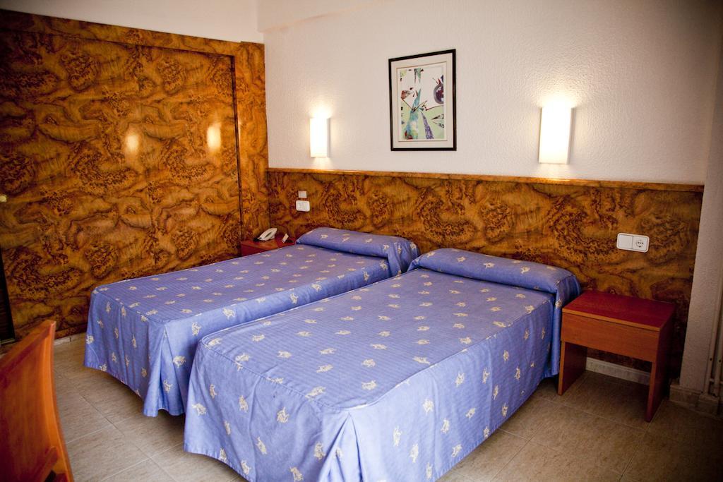Hotel Ambassador Playa I Benidorm Pokoj fotografie